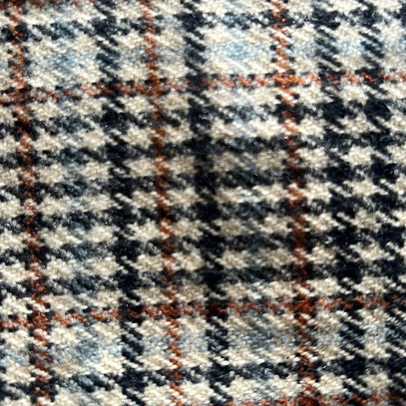 Checkered Scarf - Picture 4 of 4